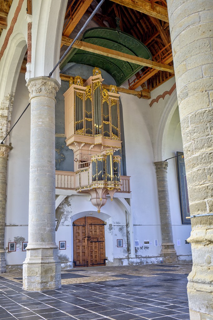 HDR Sint Nicolaaskerk grote kerk eglise church kerkfotografie Brouwershaven Jacob Cats religie religion gotiek bezienswaardigheden protestant rooms katholiek